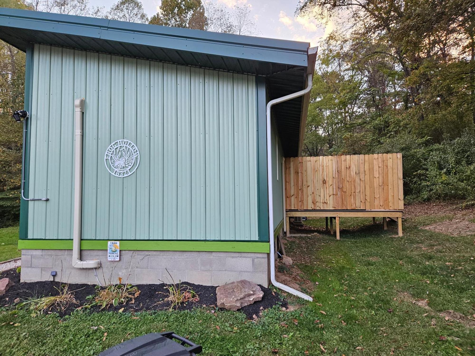 Frog Hollow At Hocking Vacations Logan Exterior photo