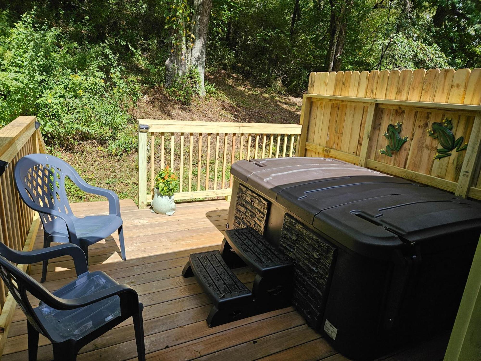 Frog Hollow At Hocking Vacations Logan Exterior photo